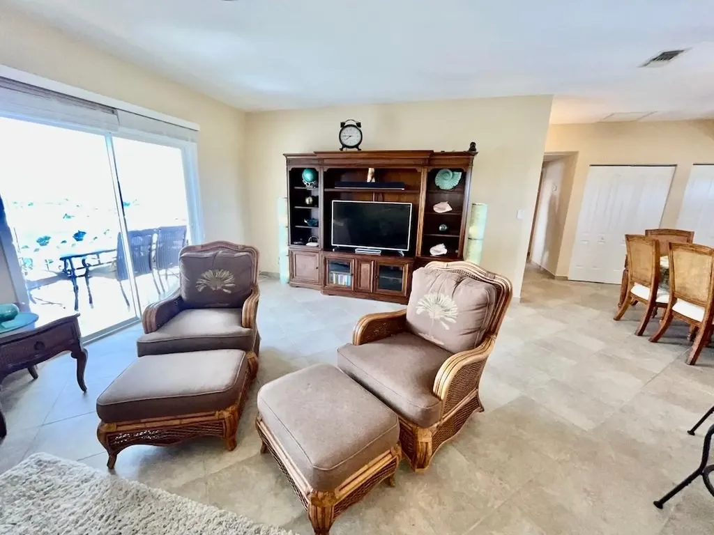 Harbour House Condo Grand Bahama Freeport BS