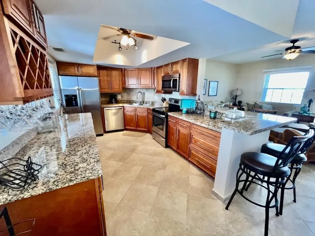 Harbour House Condo Grand Bahama Freeport BS