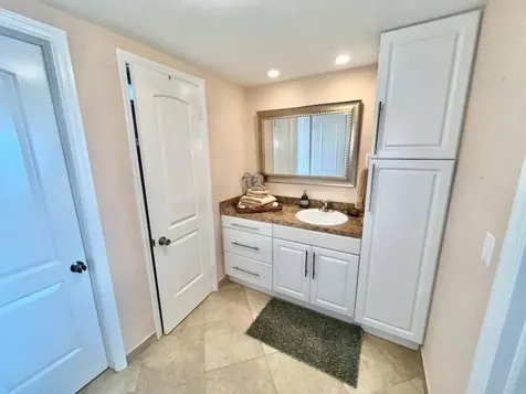 Harbour House Condo Grand Bahama Freeport BS