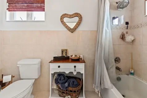 Amber Close East New Providence Paradise Island BS