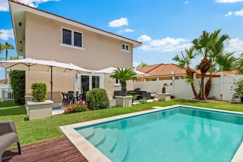 Amber Close East New Providence Paradise Island BS