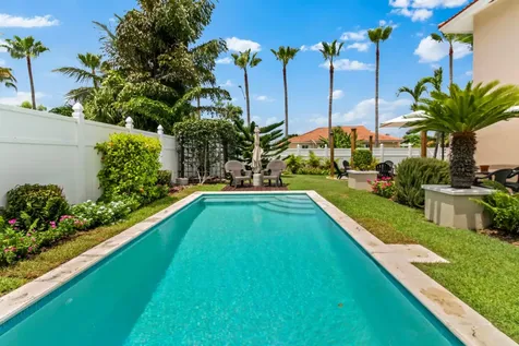 Amber Close East New Providence Paradise Island BS