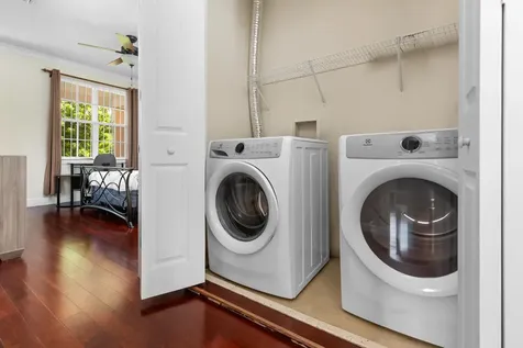 Gr-119 | The Balmoral New Providence Paradise Island BS