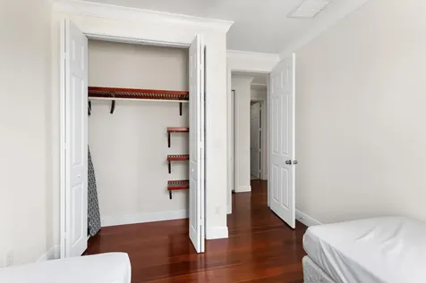 Gr-119 | The Balmoral New Providence Paradise Island BS