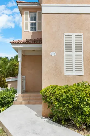 Gr-119 | The Balmoral New Providence Paradise Island BS