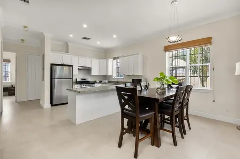 Gr-119 | The Balmoral New Providence Paradise Island BS