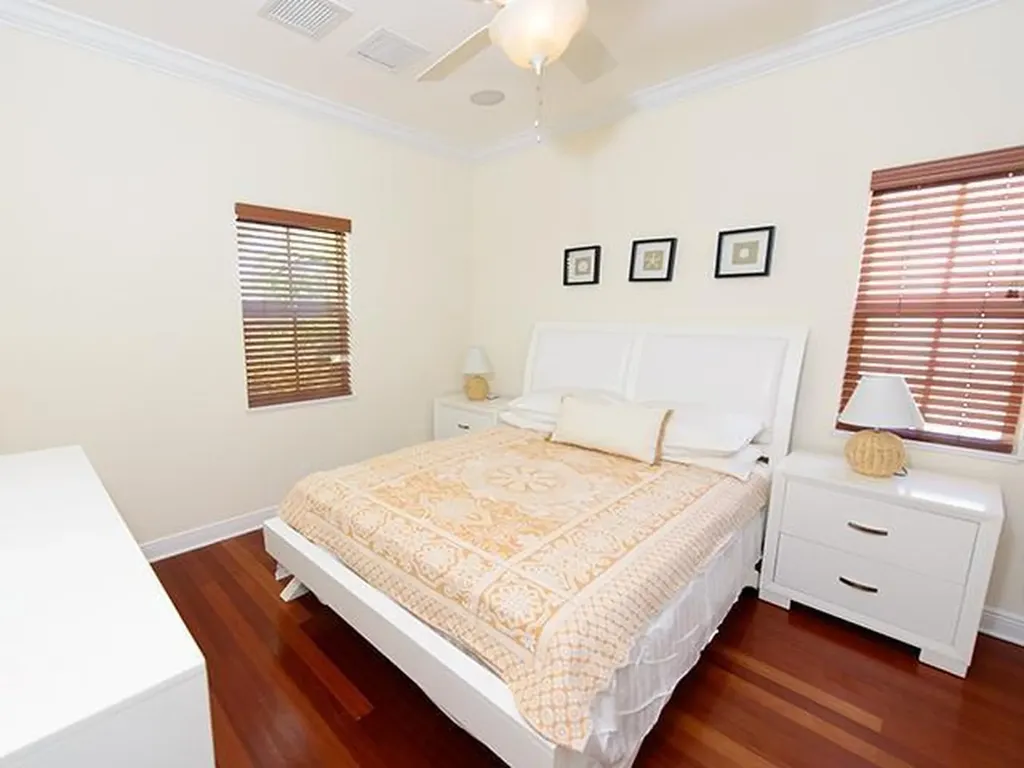 |the Balmoral New Providence Paradise Island BS