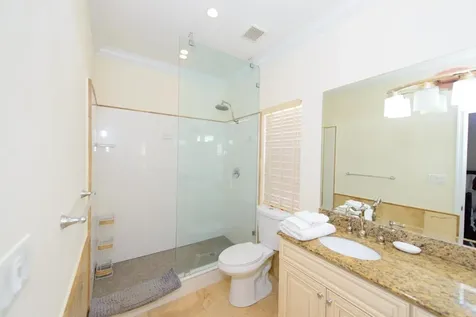 |the Balmoral New Providence Paradise Island BS