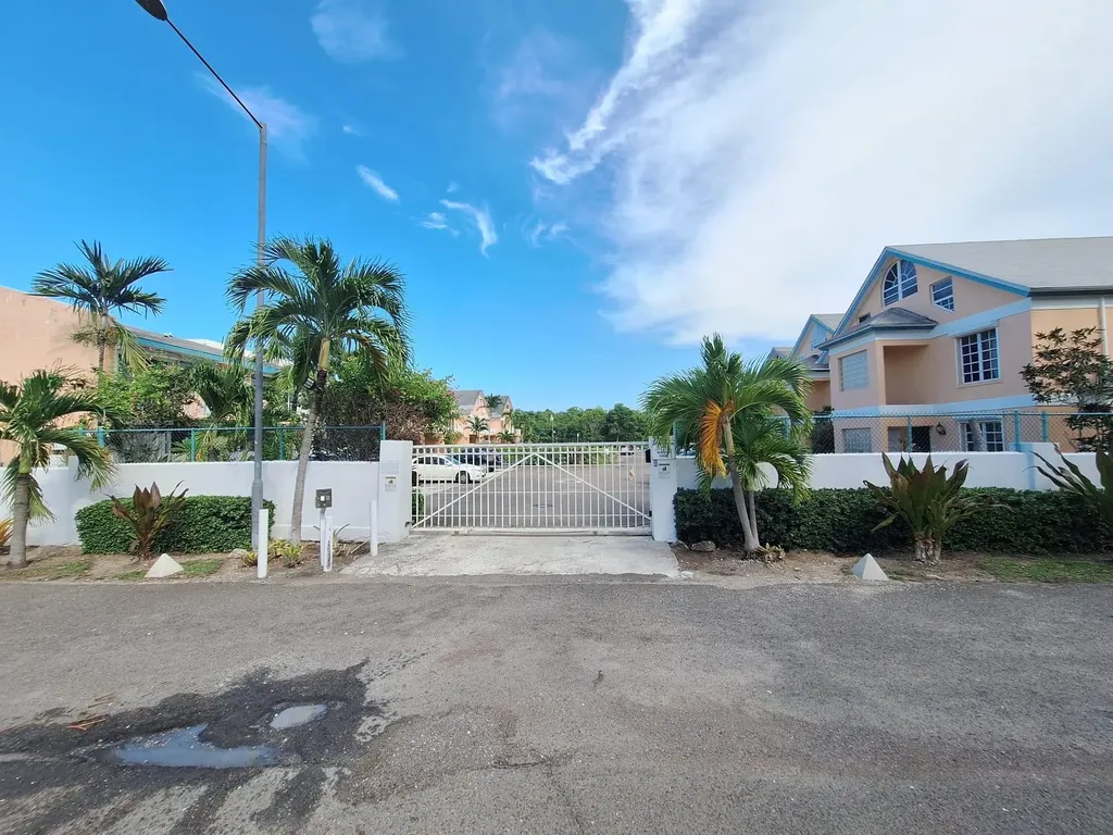 Mount Vernon Town House New Providence Paradise Island BS