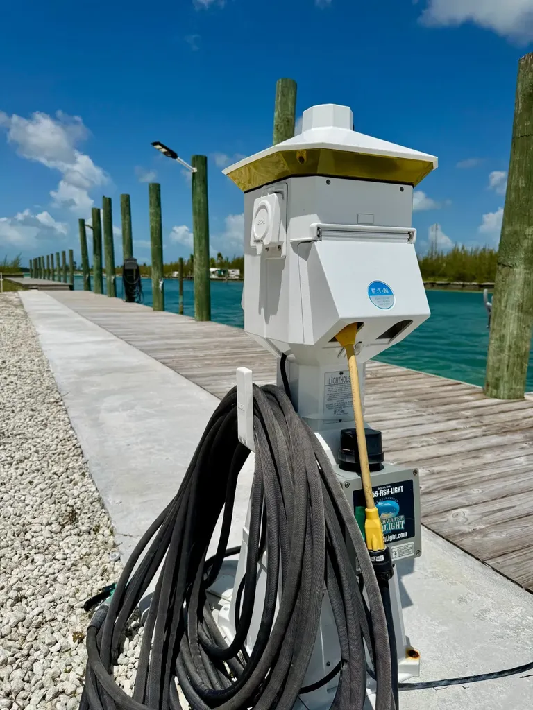 Treasure Cay Canal Lot 5 Abaco BS