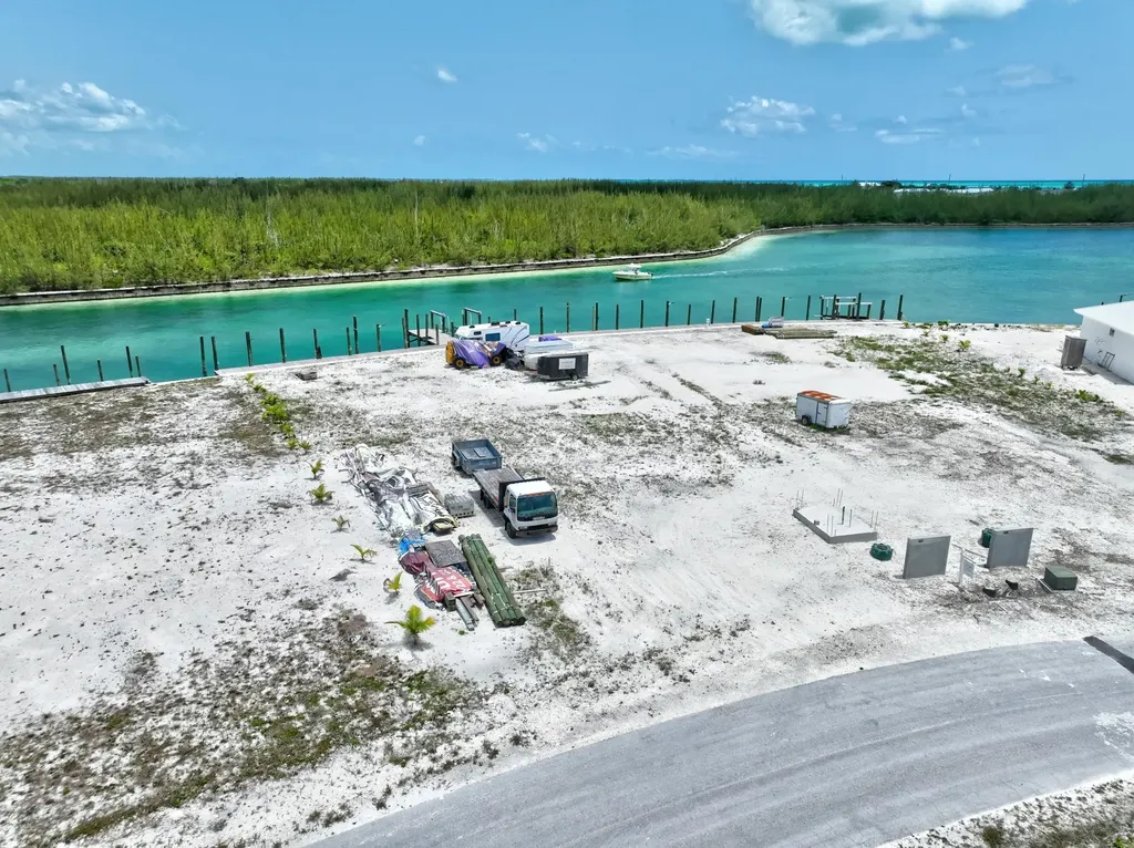 Treasure Cay Canal Lot 5 Abaco BS