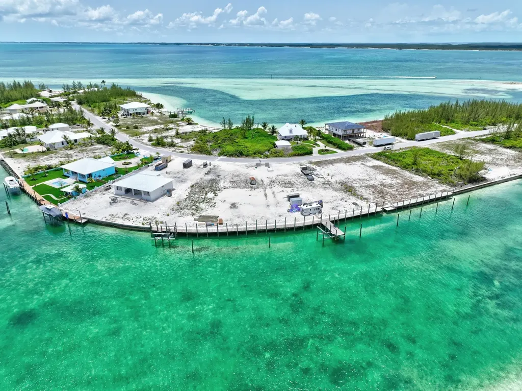 Treasure Cay Canal Lot 5 Abaco BS