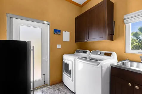 Bonefish Valhalla Street Long Island BS