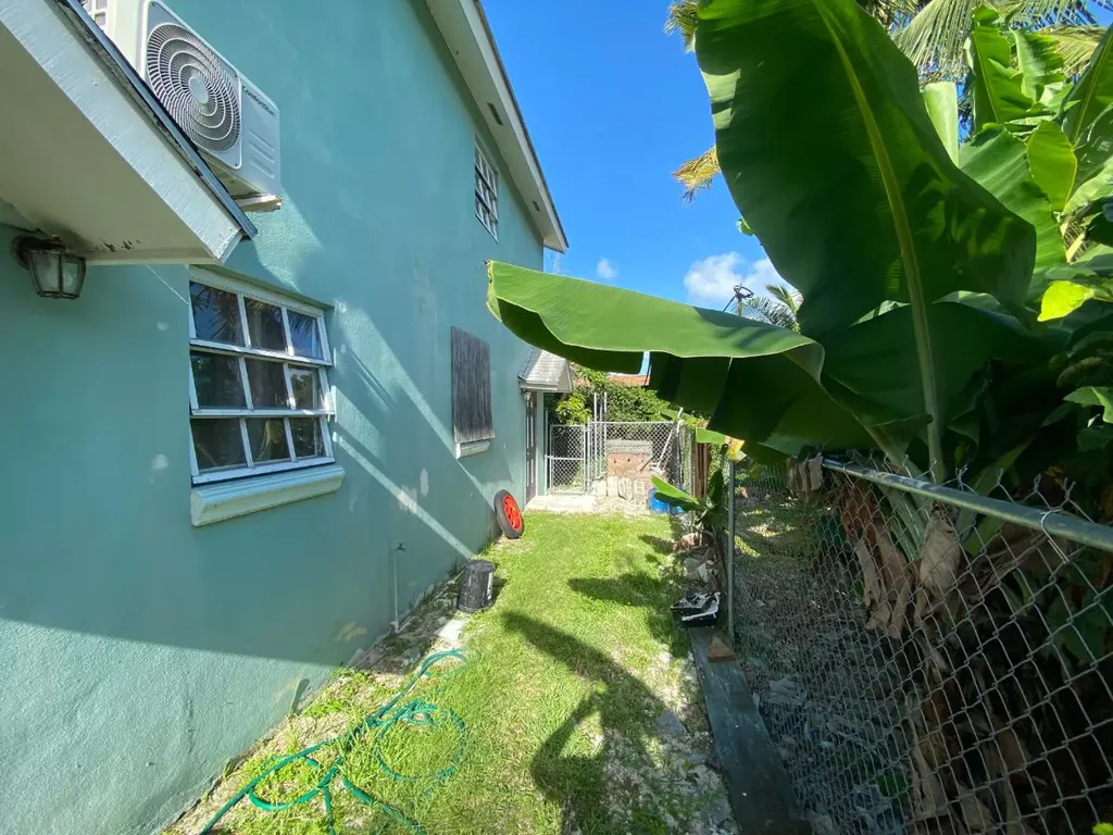 Johnson Terrace 3 New Providence Paradise Island BS