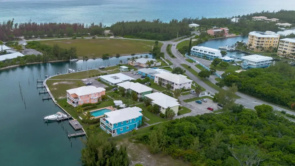 Blue Marina Condominum Grand Bahama Freeport BS