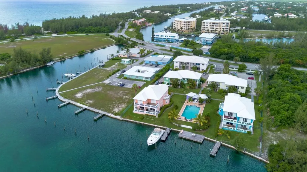Blue Marina Condominum Grand Bahama Freeport BS