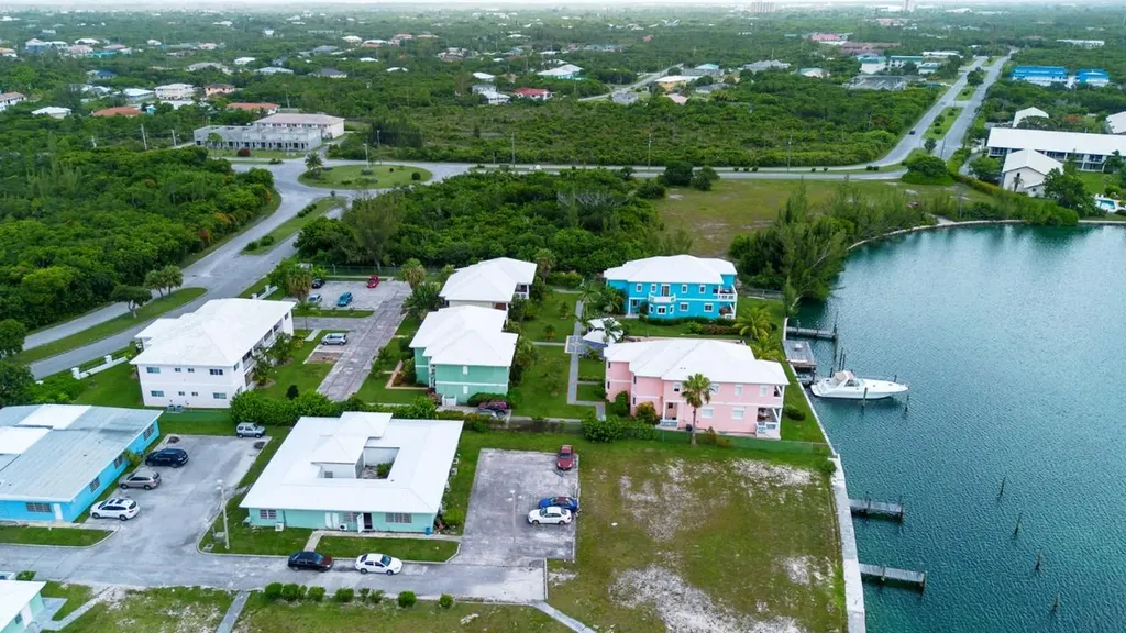 Blue Marina Condominum Grand Bahama Freeport BS