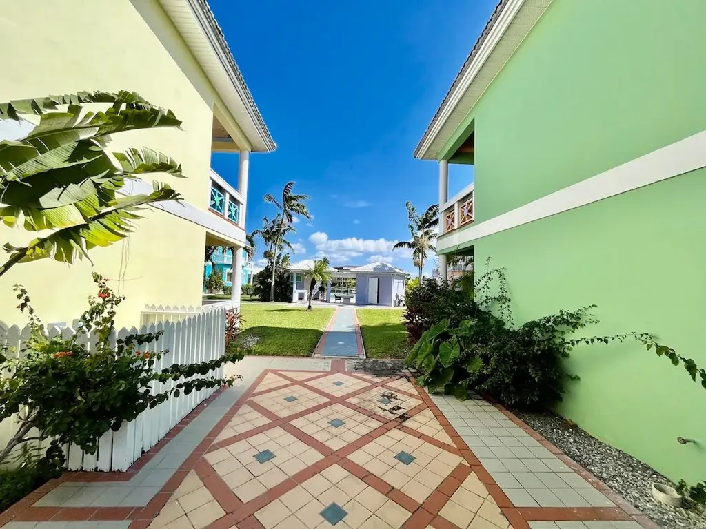 Blue Marina Condominum Grand Bahama Freeport BS