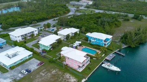 Blue Marina Condominum Grand Bahama Freeport BS