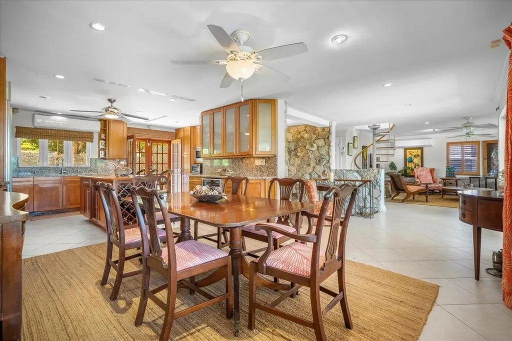 Eastern Road New Providence Paradise Island BS