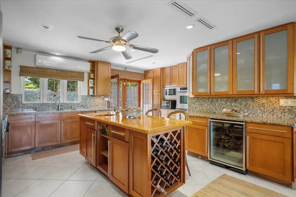 Eastern Road New Providence Paradise Island BS