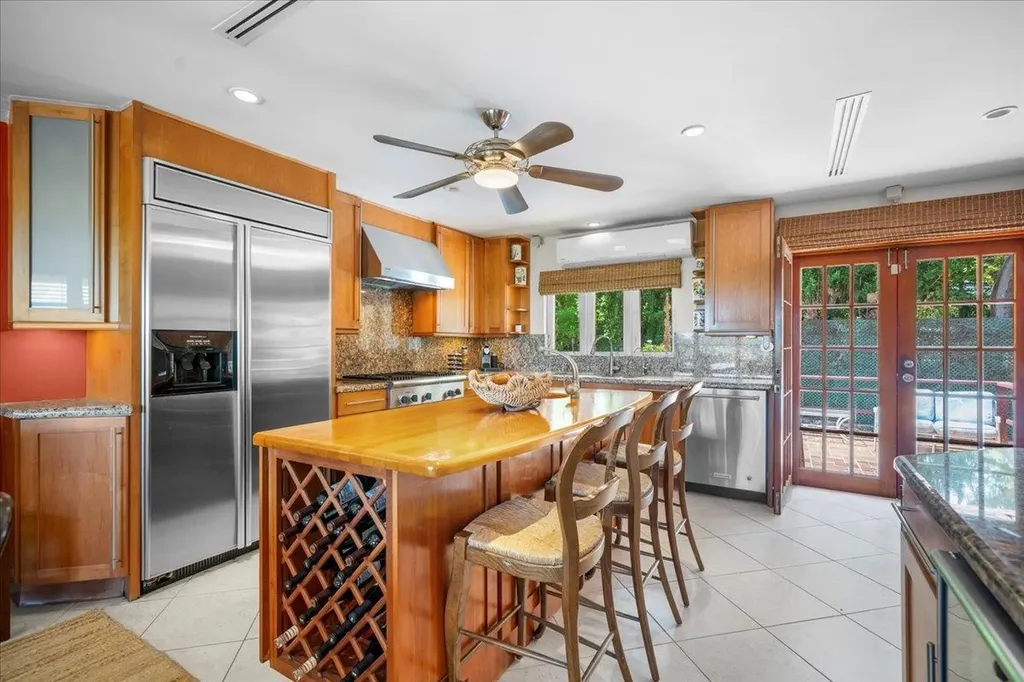 Eastern Road New Providence Paradise Island BS