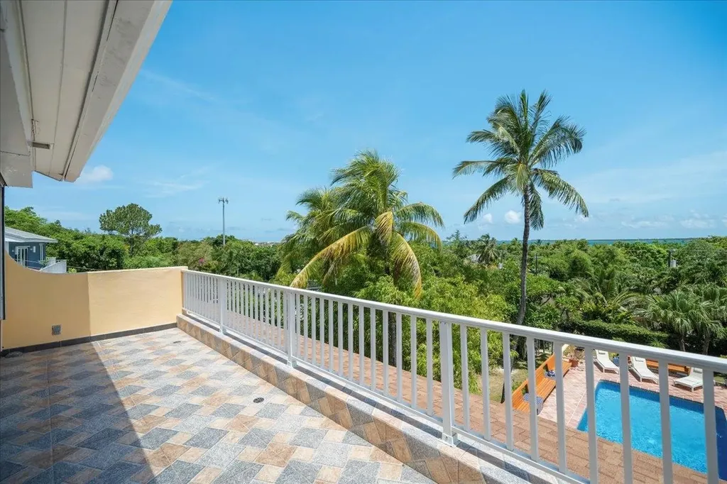 Eastern Road New Providence Paradise Island BS