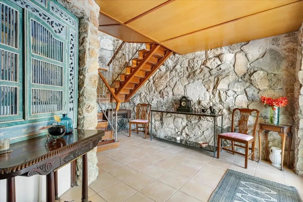 Eastern Road New Providence Paradise Island BS