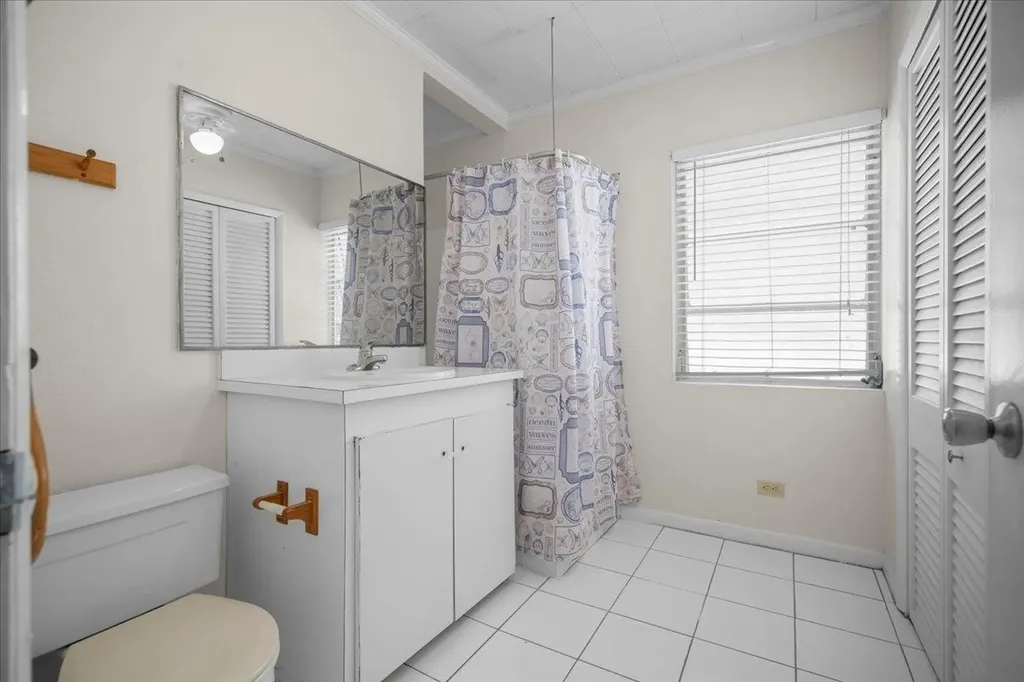 Eastern Road New Providence Paradise Island BS