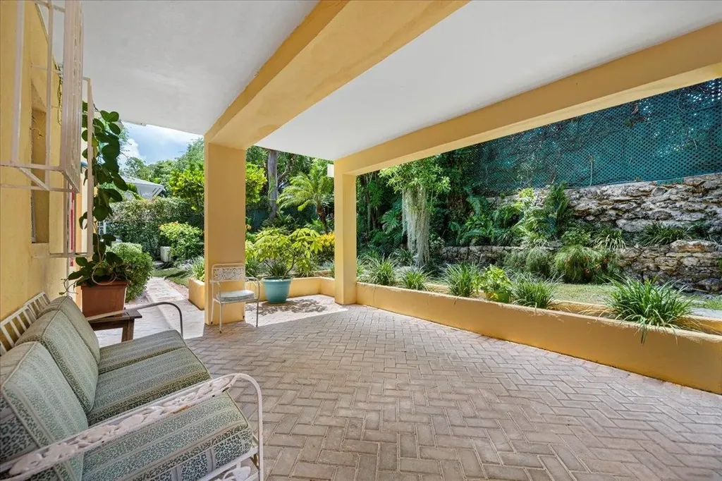 Eastern Road New Providence Paradise Island BS