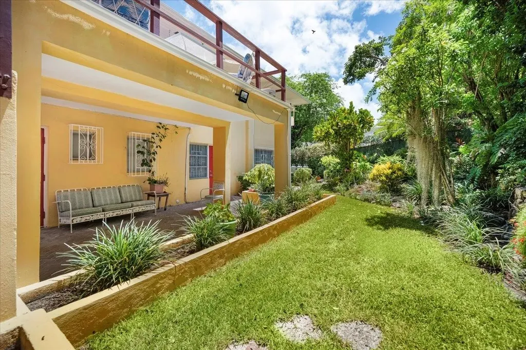 Eastern Road New Providence Paradise Island BS