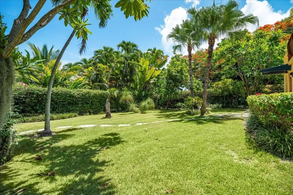 Eastern Road New Providence Paradise Island BS