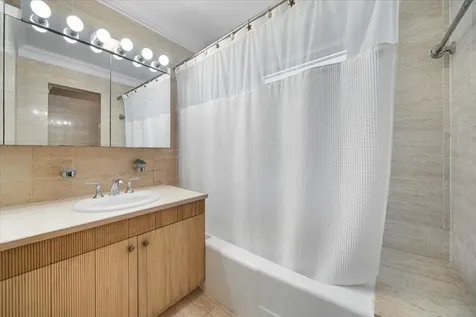 Eastern Road New Providence Paradise Island BS