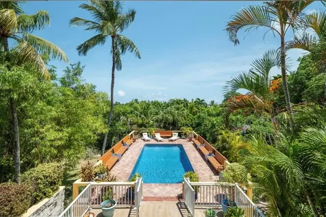 Eastern Road New Providence Paradise Island BS