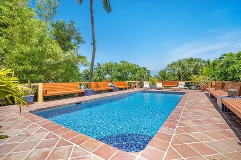 Eastern Road New Providence Paradise Island BS