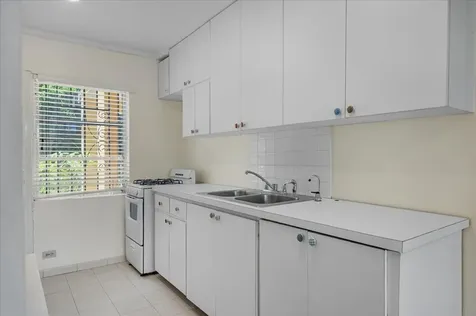 Eastern Road New Providence Paradise Island BS