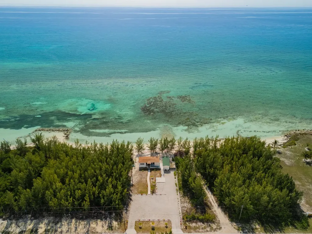 Port Of Call Drive 19 Grand Bahama Freeport BS