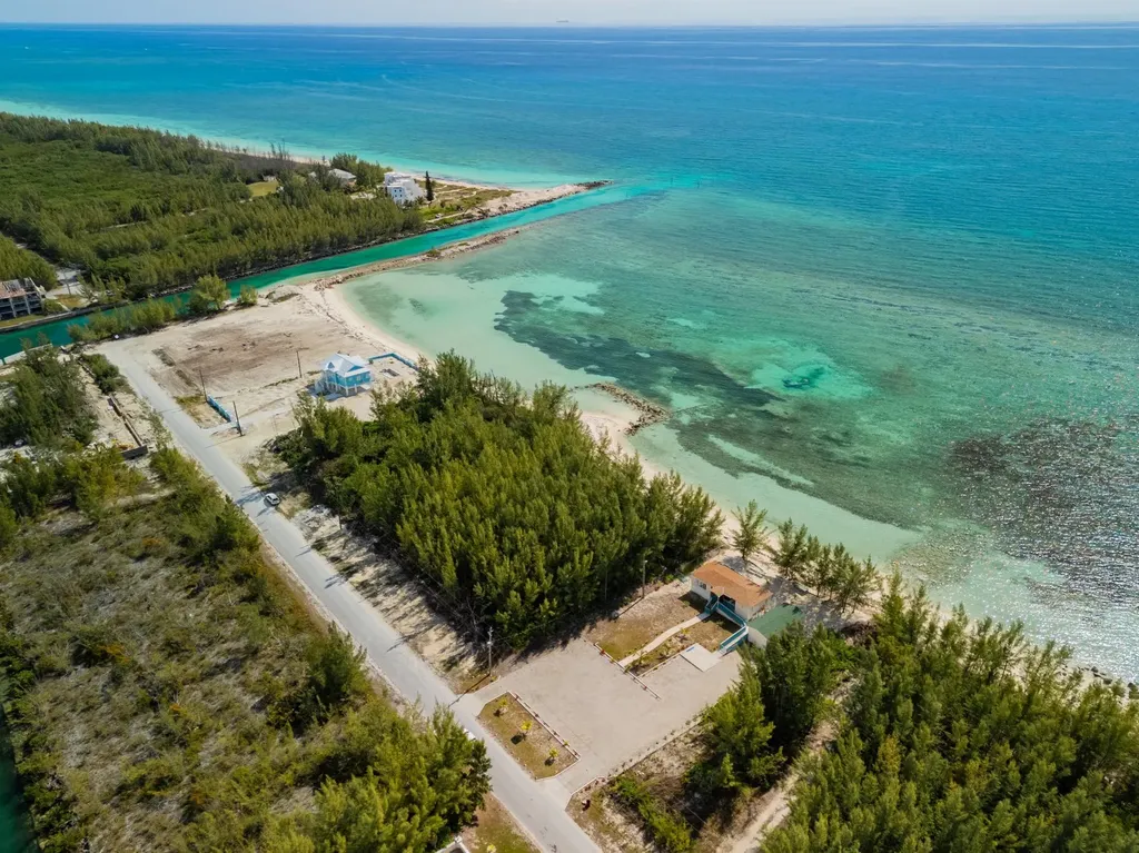 Port Of Call Drive 19 Grand Bahama Freeport BS