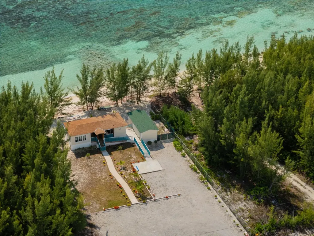 Port Of Call Drive 19 Grand Bahama Freeport BS