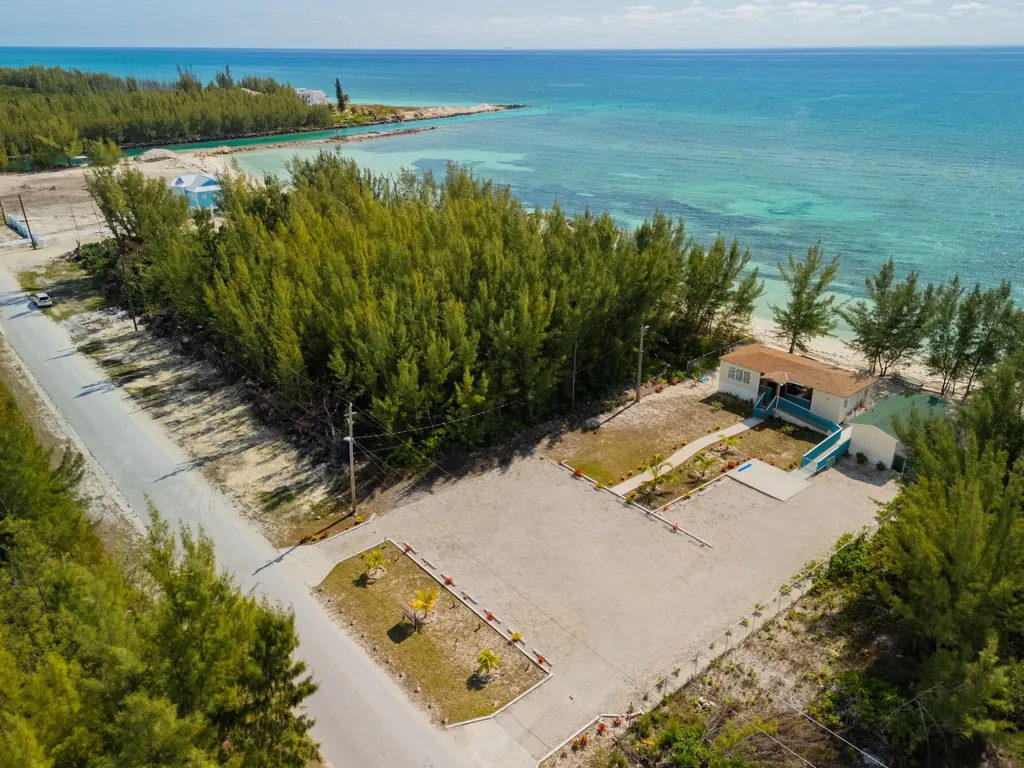 Port Of Call Drive 19 Grand Bahama Freeport BS