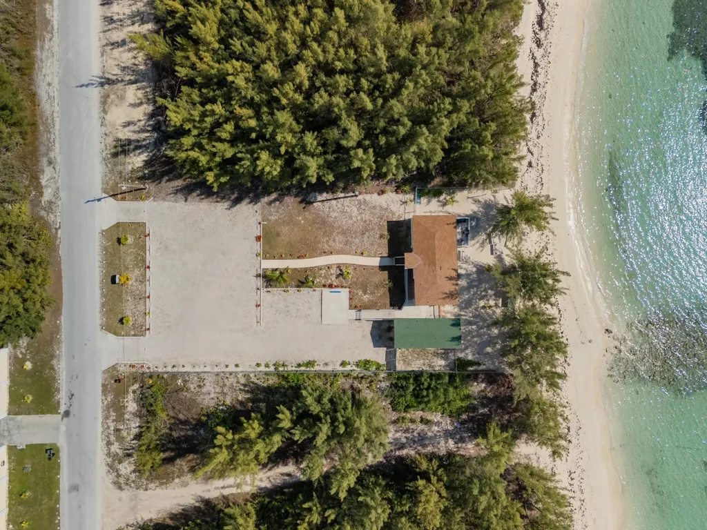 Port Of Call Drive 19 Grand Bahama Freeport BS