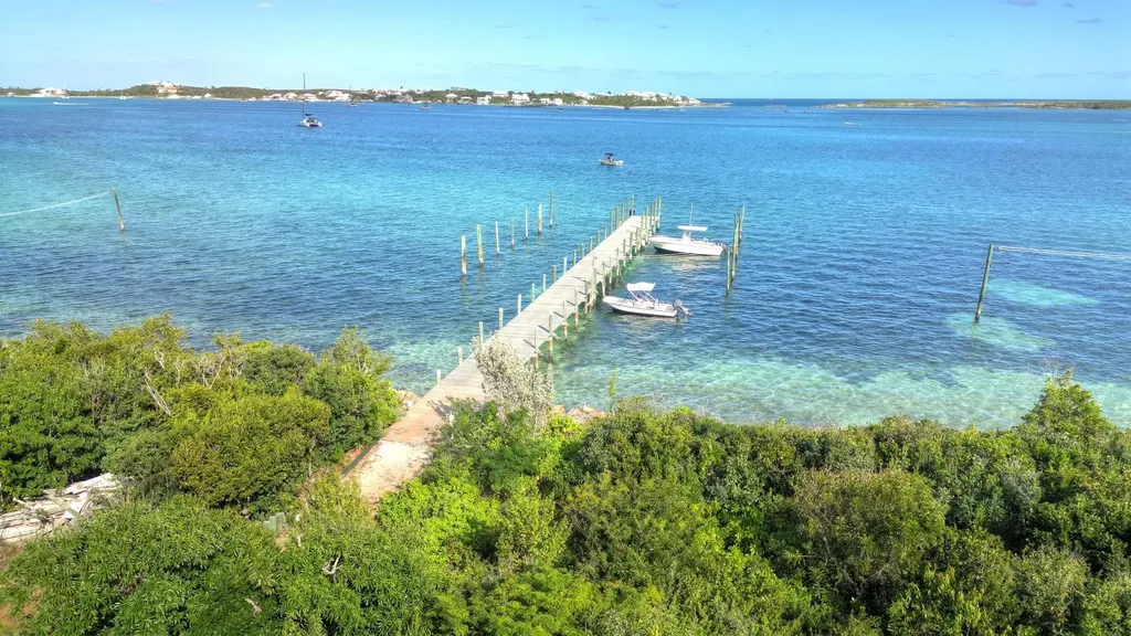 Lot M6, Jacks Jungle Abaco BS