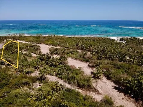 Double Bay Lake Lot# 2b Eleuthera BS