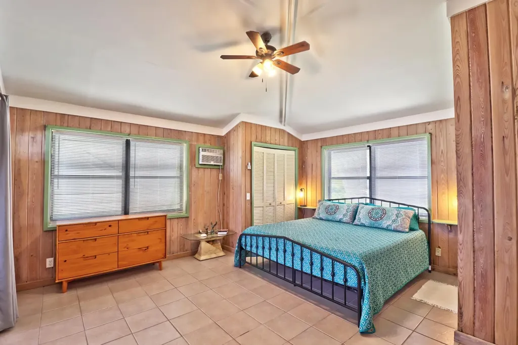 King Neptune Drive 232 Abaco BS