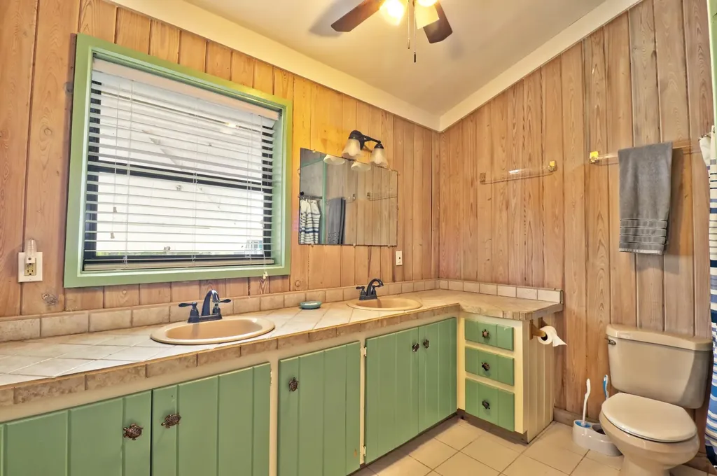 King Neptune Drive 232 Abaco BS