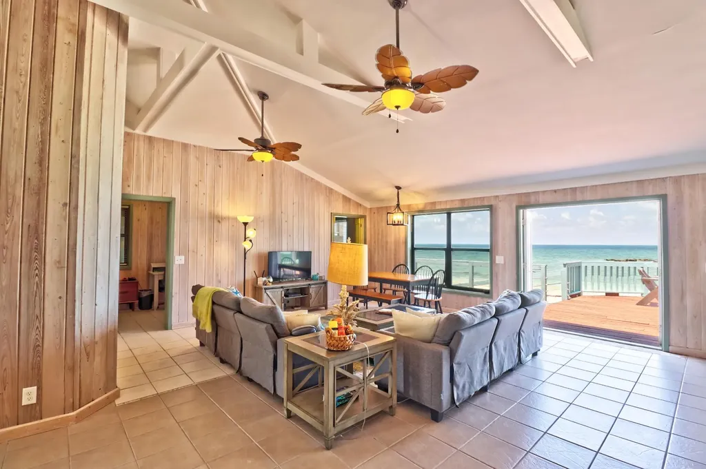 King Neptune Drive 232 Abaco BS