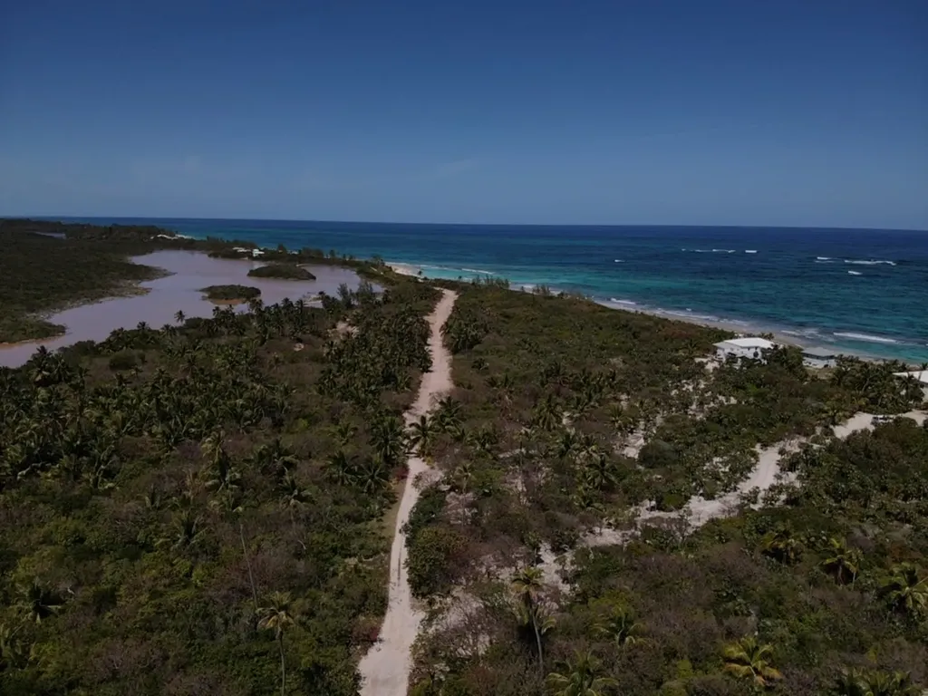 Double Bay Lake Lot 2c Eleuthera BS