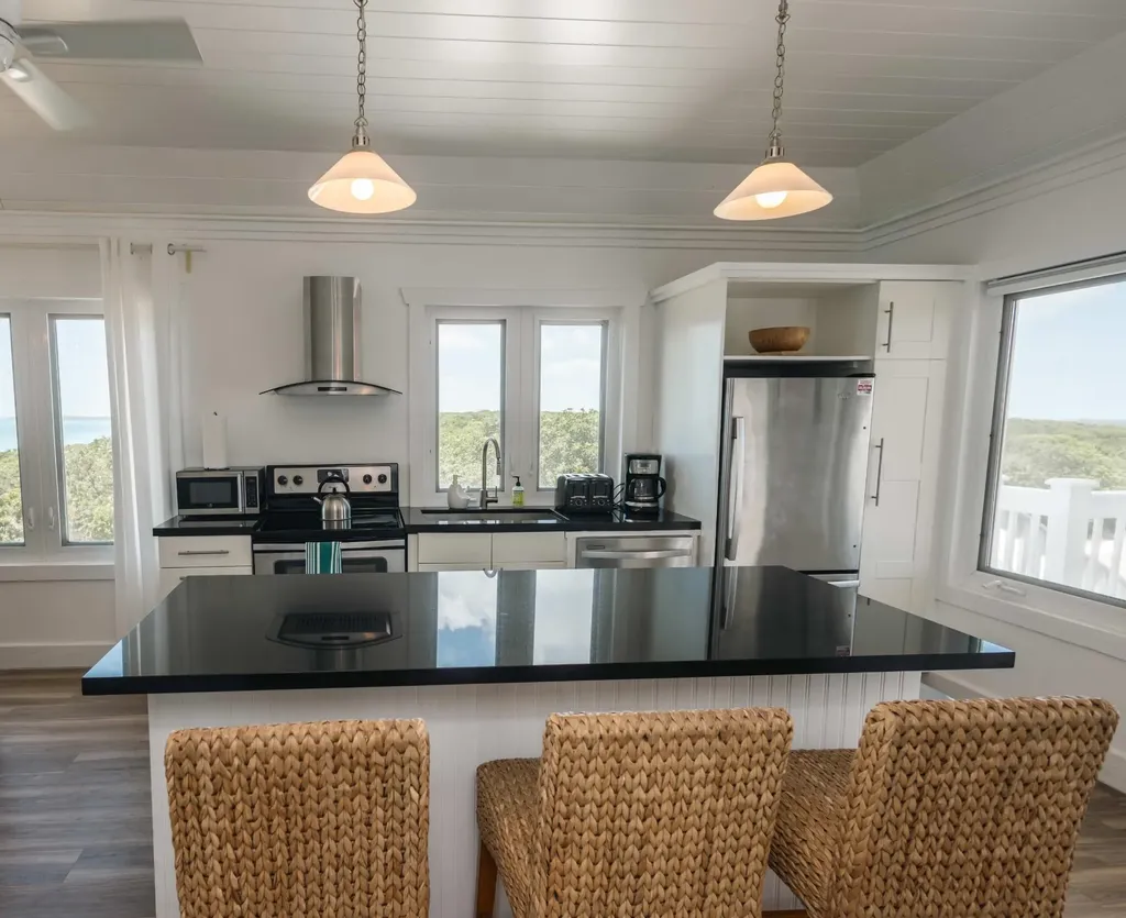 James Cistern Eleuthera BS