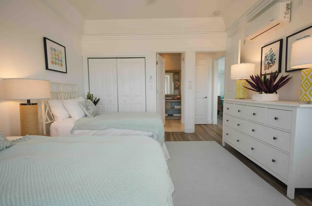 James Cistern Eleuthera BS