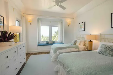 James Cistern Eleuthera BS